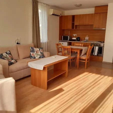 Nessebar Fort Club - Apartament Apartman *